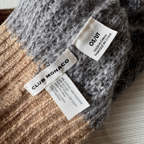 CLUB MONACO - Mohair Beanie - Picture 2 of 2
